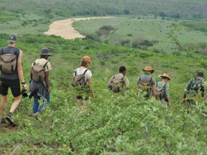 Scelo Mbatha Wildnis Tours